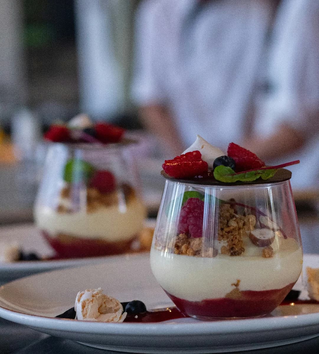 Gusto Artisan Bistro Menü Öğesi - Orman Meyveli Panna Cotta