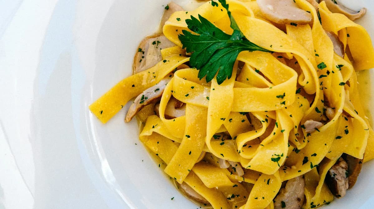 Gusto Artisan Bistro Menü Öğesi - Porçini Mantarlı Fettuccine