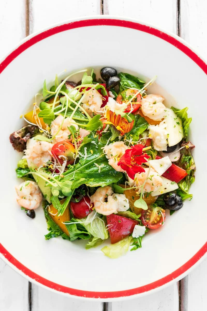 Gusto Artisan Bistro Menü Öğesi - Avokadolu Izgara Karides Salatası